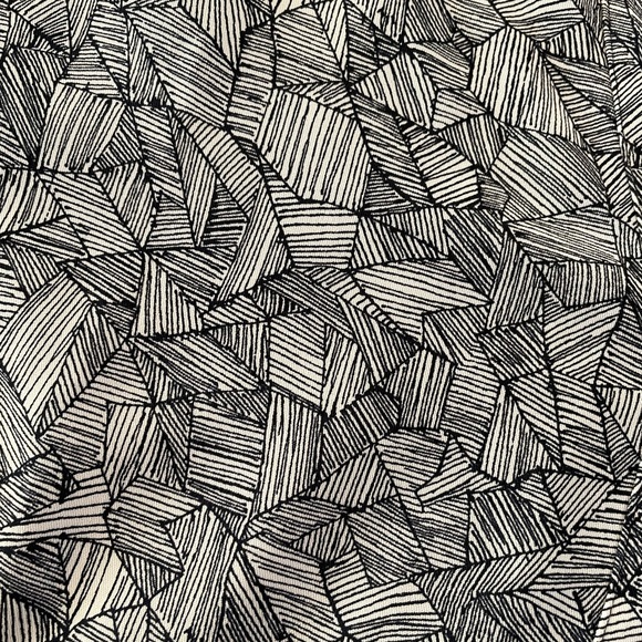 Women’s Blue White Pattern 3/4 Sleeve V-neck Blouse 2X - Picture 5 of 8